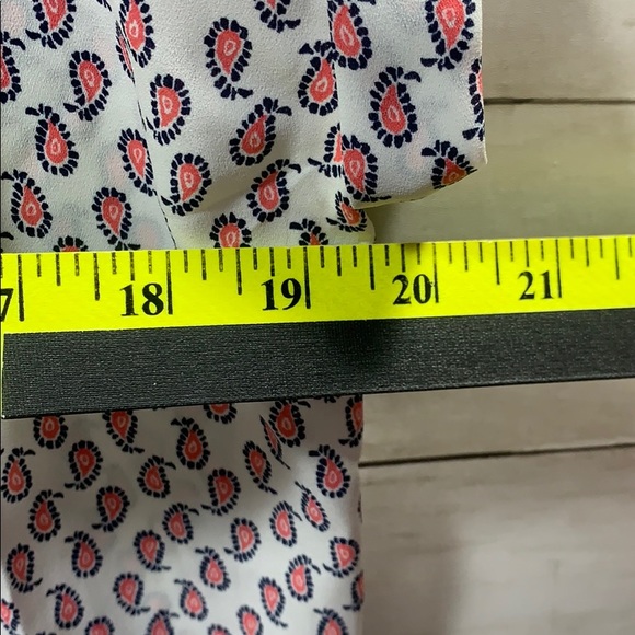 White Pink Paisley Lightweight Summer Blouse Sz. S - Picture 5 of 7